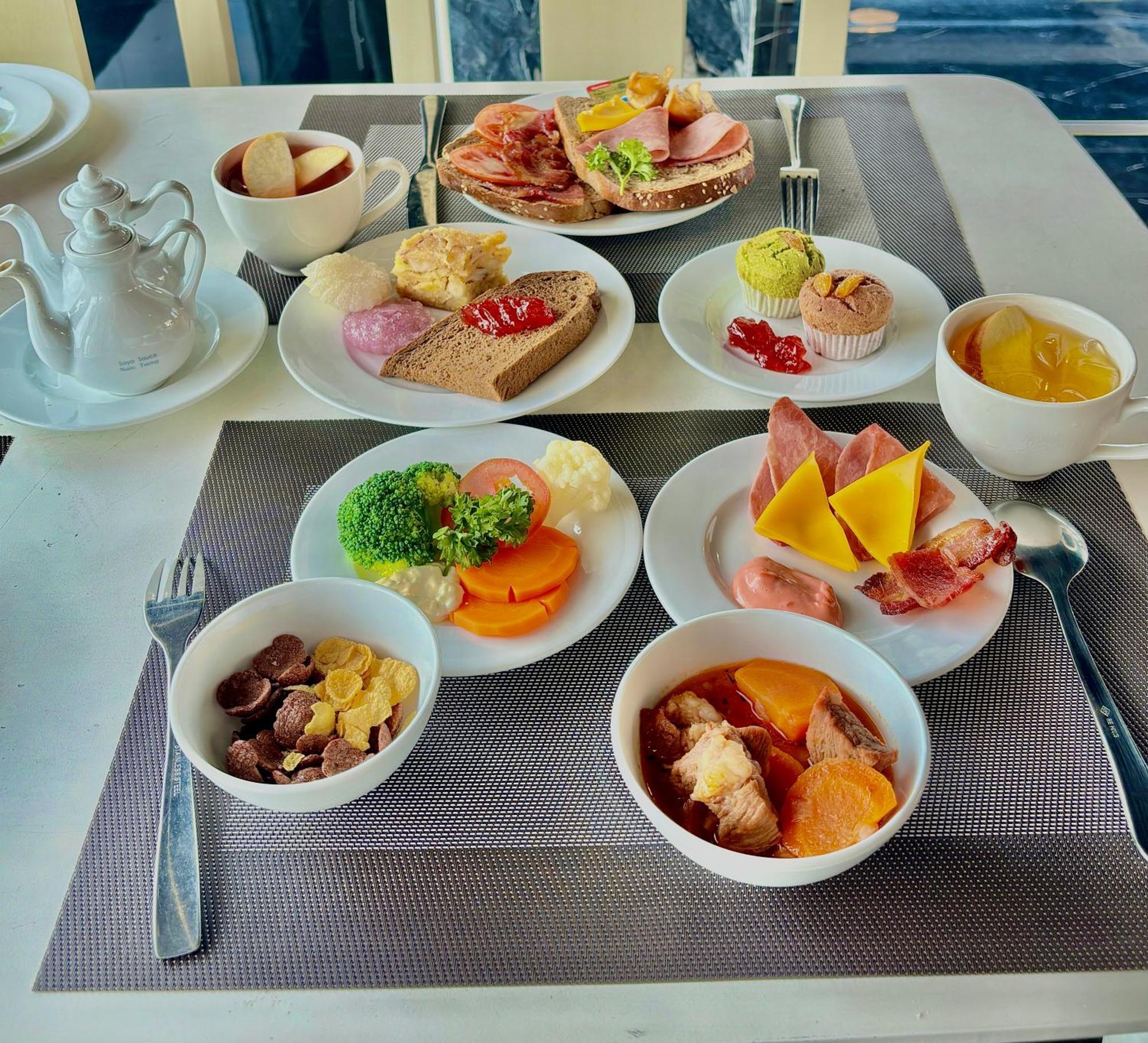 Huazhu Hotel Ho Chi Minh City Bagian luar foto