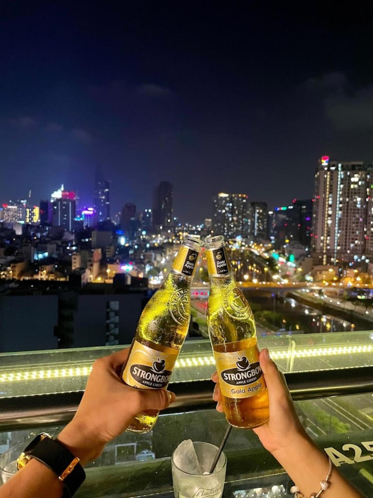 Huazhu Hotel Ho Chi Minh City Bagian luar foto